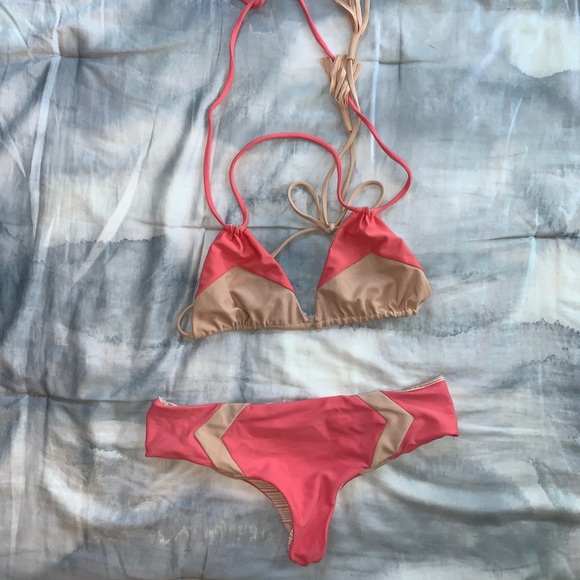 Acacia Set Uns top, Mentawai Bottom! - Picture 4 of 12